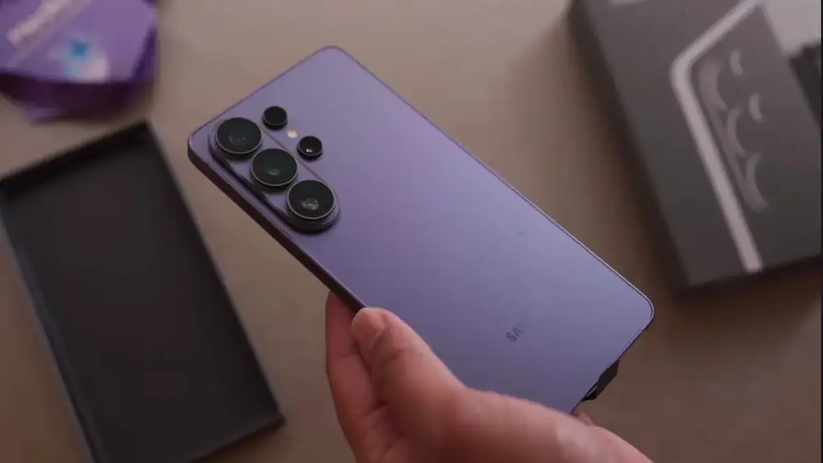 Anak Muda dan Efek Viral Geser Peta Peluncuran, Galaxy S26 Ultra Tak Lagi Andalkan Pasar Besar TM Roh memaparkan arah baru strategi peluncuran Galaxy S26 Series yang kini berbasis respons digital dan peril