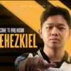 Yehezkiel dan Kuroky diperkenalkan sebagai pemain baru RRQ Hoshi untuk MPL ID Season 17.