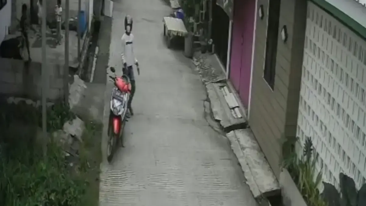 Jambret Terekam kamera cctv