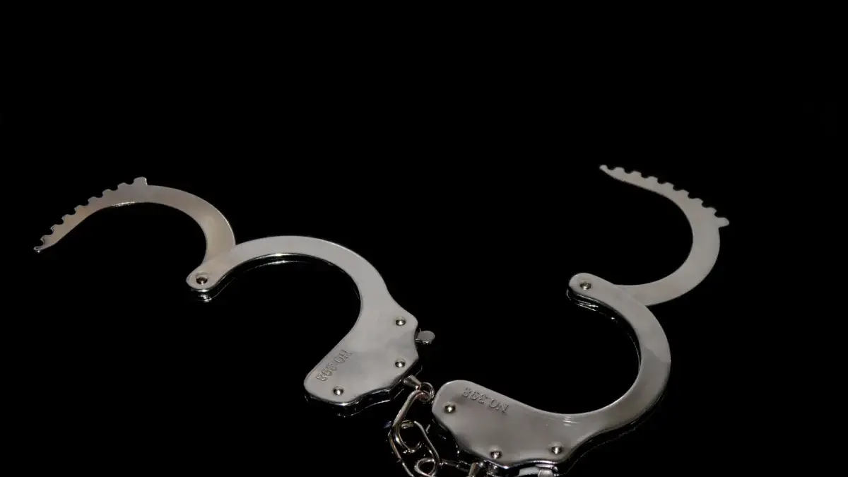 Warga Kampung Cebong menggagalkan aksi tawuran pelajar di Kedungwaringin, Bekasi.