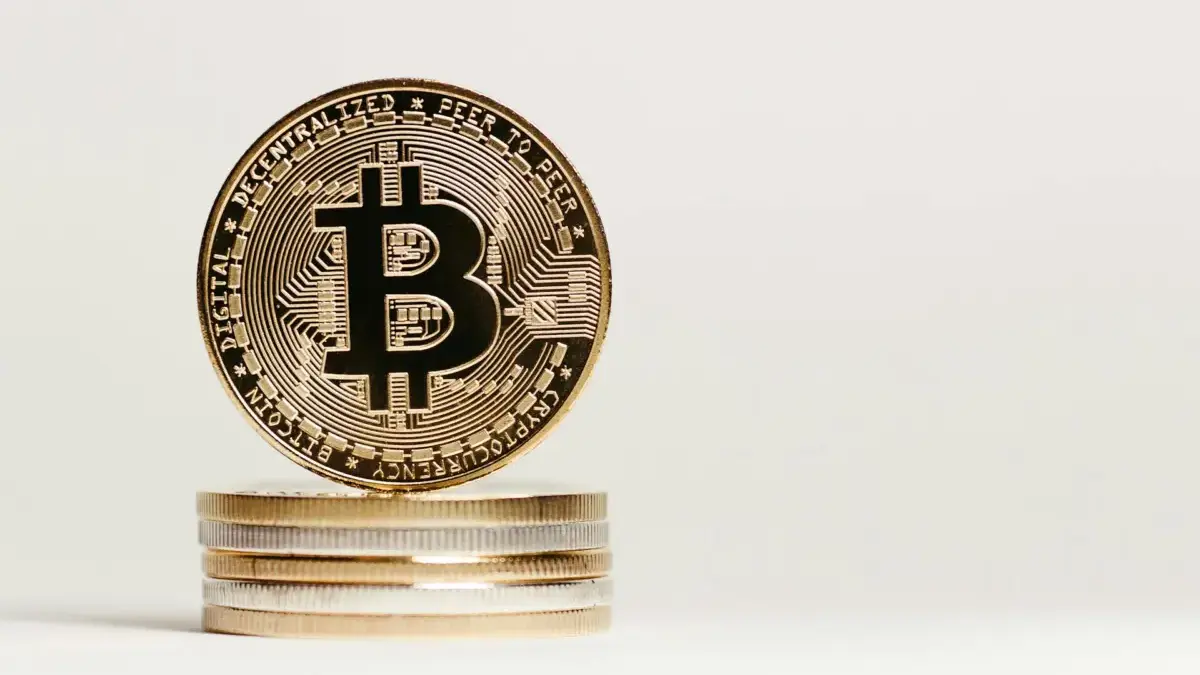 Dokumen Epstein Files membuka fakta baru tentang Jeffrey Epstein, termasuk ketertarikannya pada Bitcoin dan kr