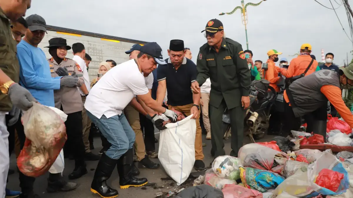 Dari Sampah Jadi Listrik! PSEL Bekasi Raya Groundbreaking Maret 2026 Membersihkan Sampah