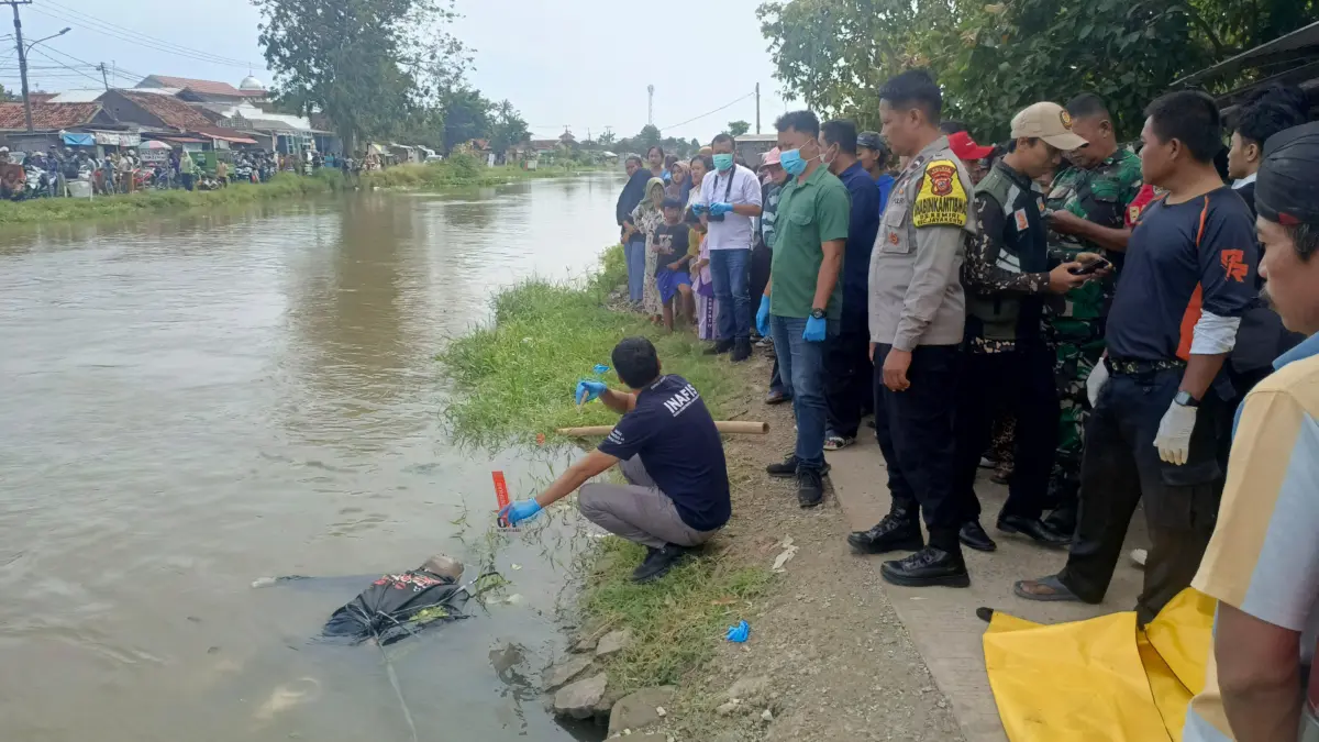Mayat Laki-laki di Irigasi Desa Kemiri