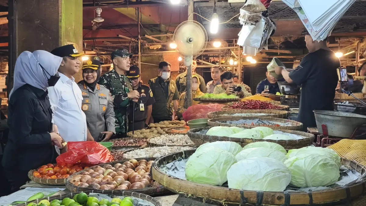 Plt Bupati Bekasi Asep Surya Atmaja