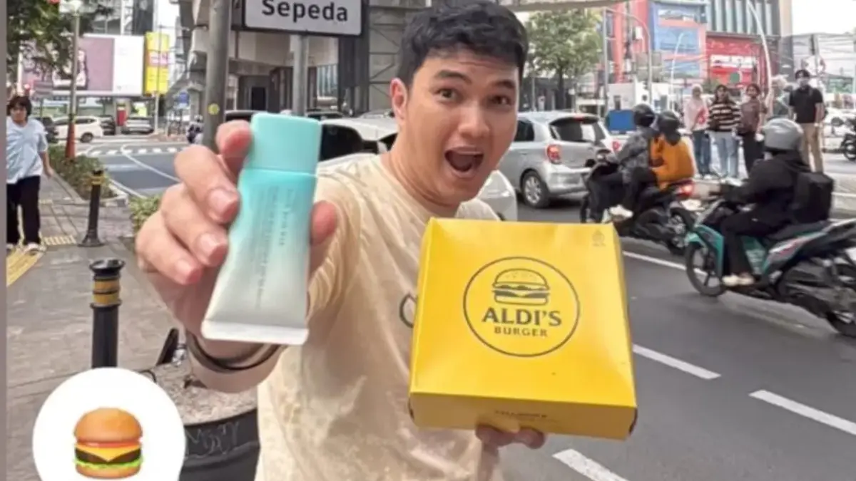 Burger Aldi Taher Viral Antrian di Cempaka Putih Sampai Mengular, Begini Review Jujur Rotinya! Aldis Burger milik Aldi Taher