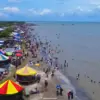 Pantai Tanjung Baru Saat Libur Lebaran