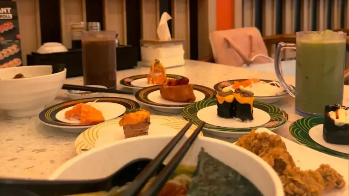 Cuma Modal Rp64 Ribu? Kamu dan Pacarmu Bisa Nikmati Sushi Yay Galuh Mas Karawang Sushi Yay cabang Galuhmas Karawang