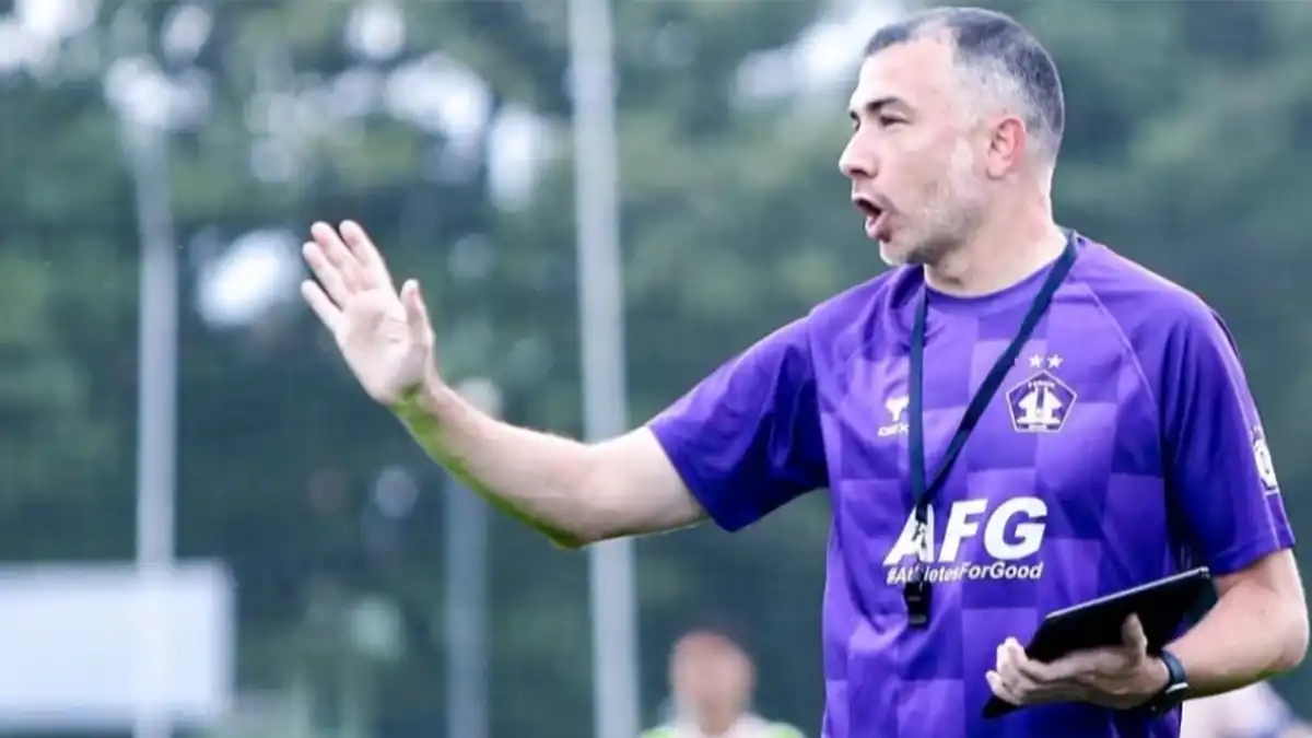 Marcos Reina Optimistis Persik Bisa Bangkit di Manahan Marcos Reina