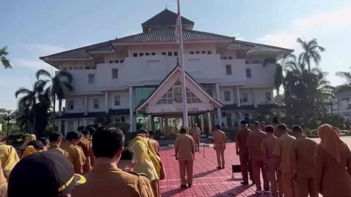 Wakil Bupati Karawang, Maslani, menekankan pentingnya kedisiplinan serta pengawasan aset daerah