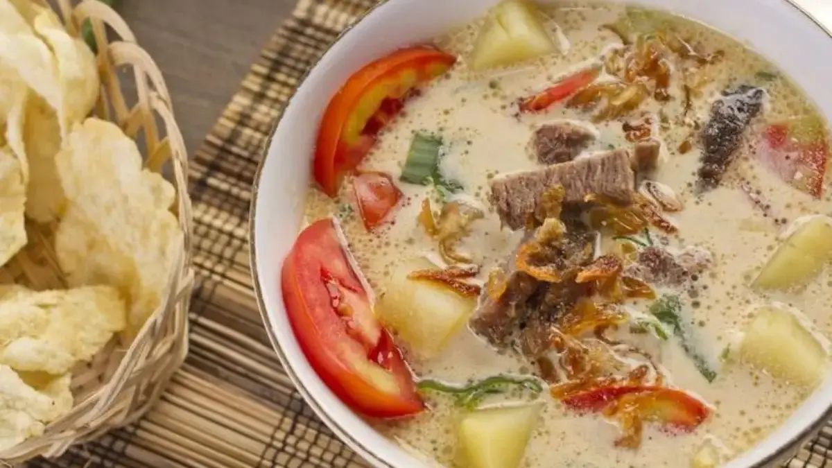 10 Soto Betawi Hangat Pas Hujan Karawang