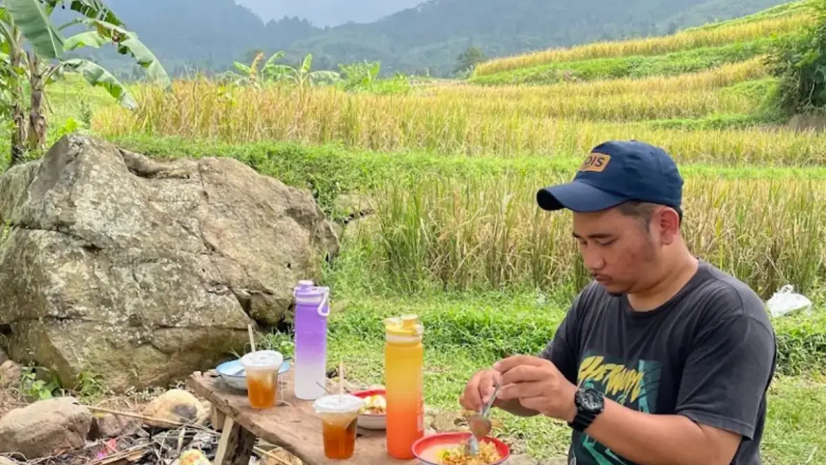 Bosan Dengan Panas Karawang? Nikmati Sejuk dan Alami Pemandangan! Hanya 2 Jam dari Karawang De Pade Sudut Pandang 95