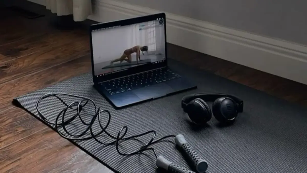 10 Menit Workout Bodyweight Sebelum/Sesudah Shift, Fit Tanpa Gym!