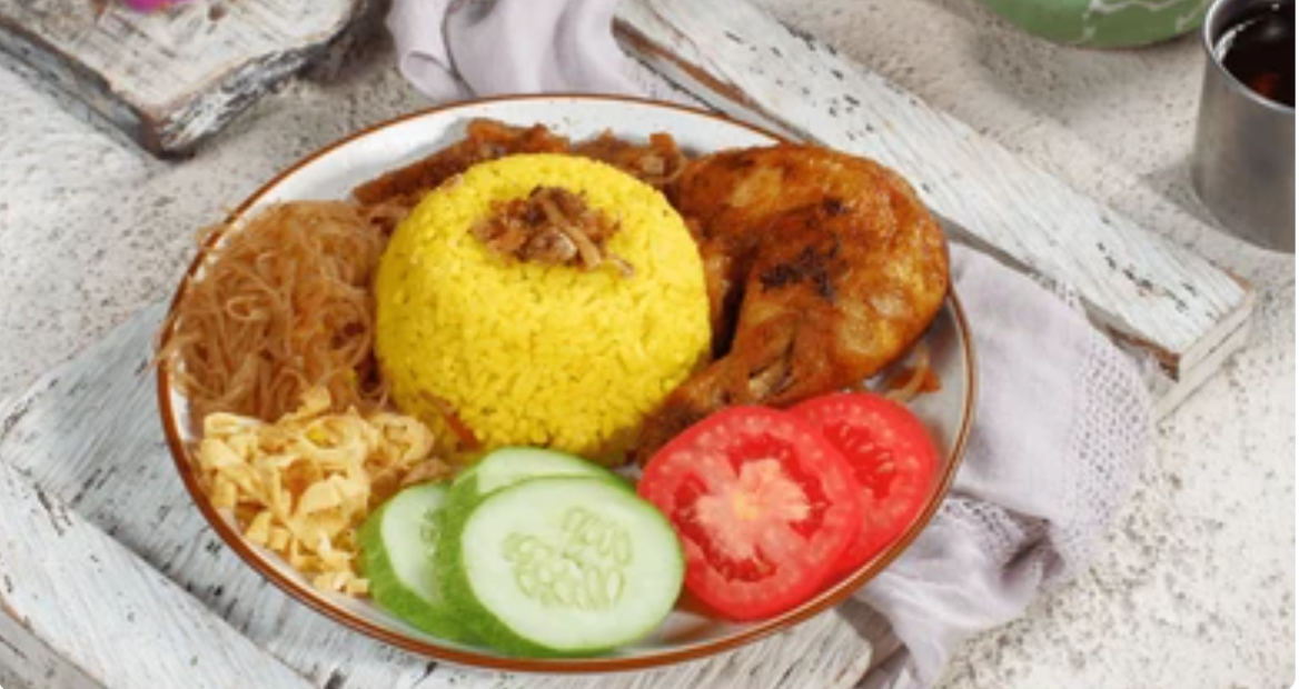 Tiga Resep Nasi Kuning Pakai Rice Cooker yang Mudah dan Simpel, Anak Kost Wajib Simak! Nasi Kuning Ala Anak Kost