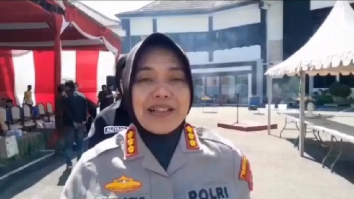 Kapolres Metro Bekasi, Kombes Pol Sumarni,