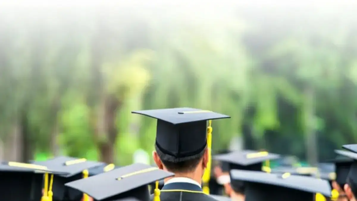 Sudah Lulus Tapi Bingung? Ini Kesalahan Sarjana Muda yang Bikin Banyak Menyesal dan Menangis Sudah Lulus Tapi Bingung? Ini Kesalahan Sarjana Muda yang Bikin Banyak Menyesal dan Menangis