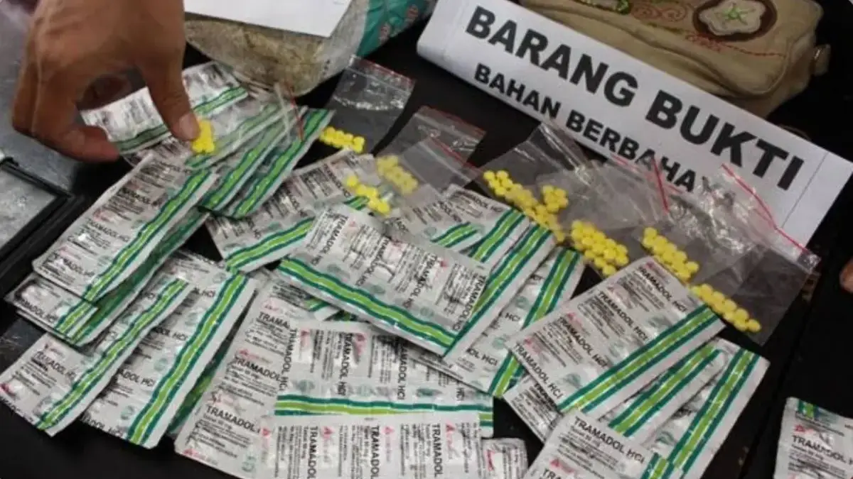 Polres Karawang Gencarkan Pemberantasan OKT, Puluhan Ribu Butir Obat Keras Disita Polisi Gencarkan Pemberantasan OKT di Wilayah Karawang.