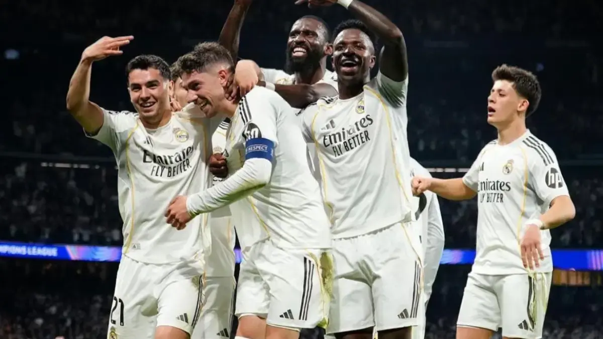 MALAM GILA DI ALLIANZ ARENA! Bayern Munich vs Real Madrid Saling Balas Gol di Babak Pertama Pemain Real Madrid melakukan selebrasi setelah mencetak gol