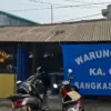 Warung Nasi Kak Oyo yang sudah berdiri sejak era 1980-an.