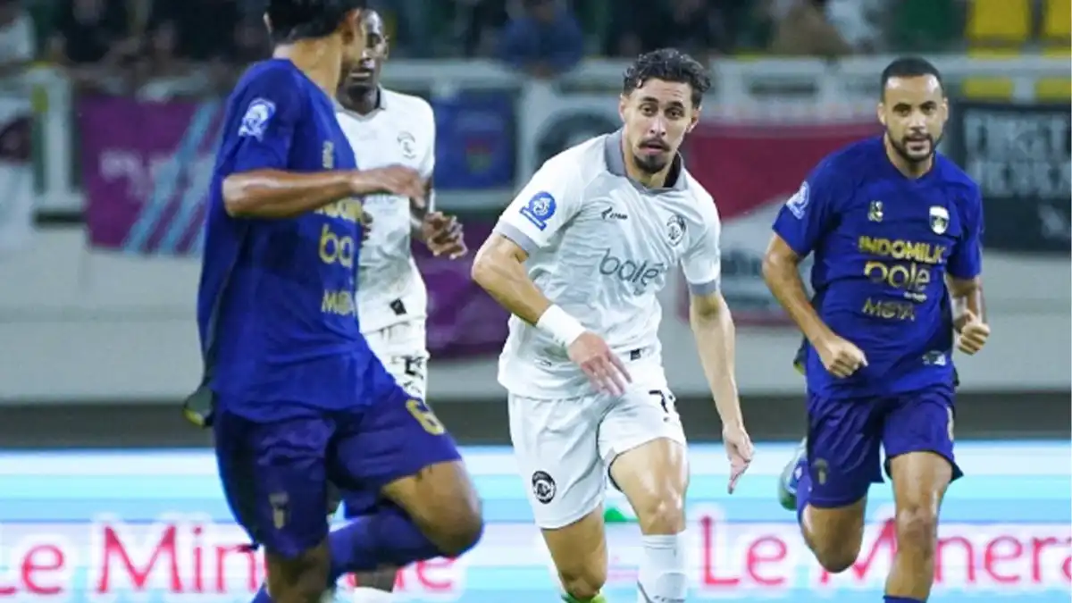 Hasil Super League: Arema FC Curi Kemenangan di Kandang Persita, Gol Gustavo Franca Jadi Penentu Arema FC