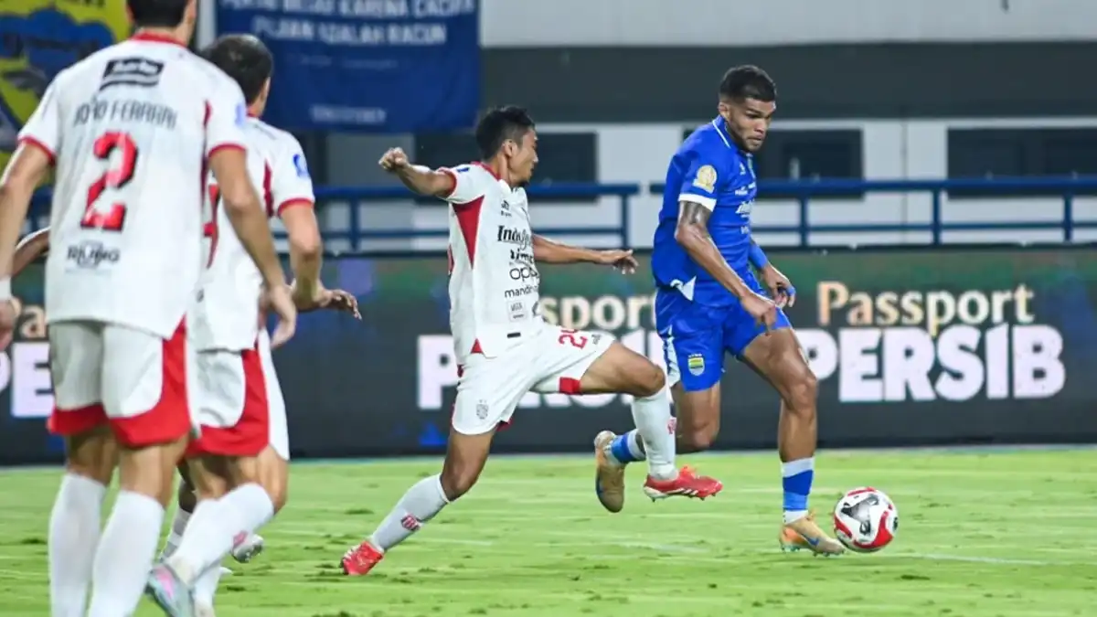 Drama di GBLA, Persib Menang Tapi Kebobolan Dua Gol untuk Pertama Kalinya Persib Bandung