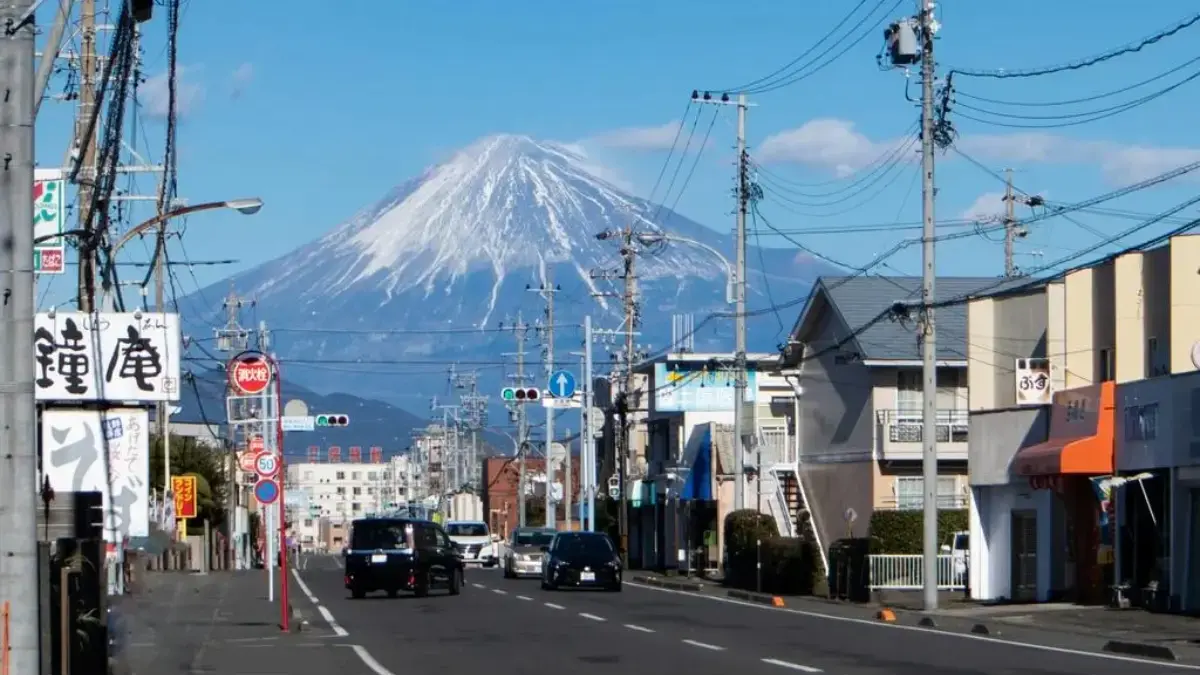 Shizuoka: Kota Jepang yang Menggoda dari Kuliner Khas hingga Dunia Anime Masa Kecil Chibi Maruko-chan Kota Shizuoka di Jepang menjadi salah satu destinasi yang menarik perhatian wisatawan,
