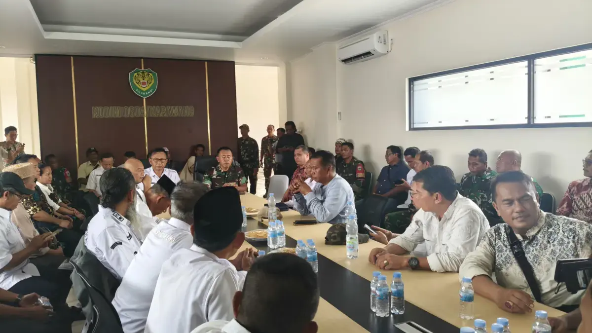 Bertempat di Ruang Data Makodim 0604/Karawang, telah dilaksanakan prosesi serah terima kendaraan operasional