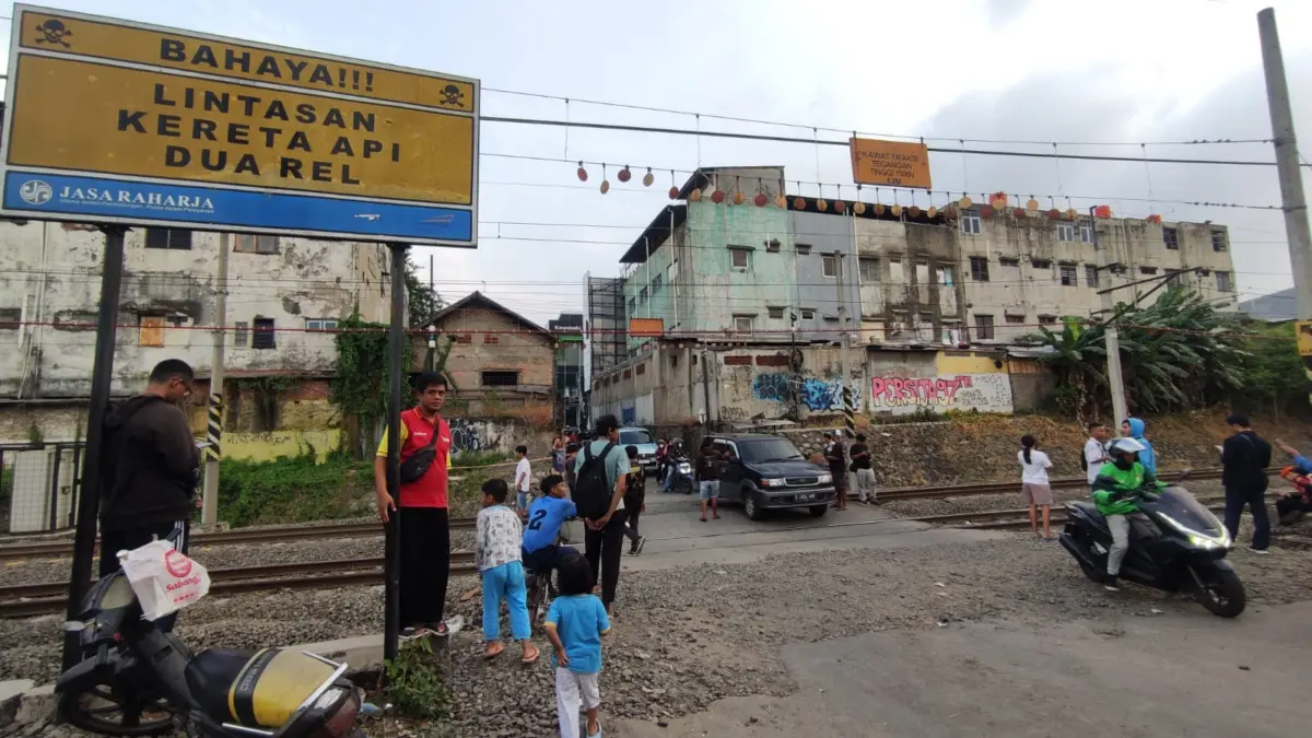 Perlintasan Liar Ampera yang Jadi Awal Tragedi KRL di Bekasi