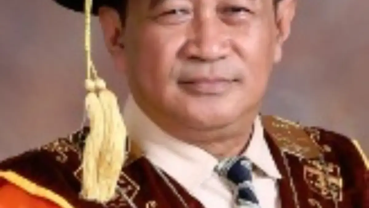 Manajemen Pelayanan Pendidikan Islam di Era Modern: Antara Amanah, Ihsan, dan Tantangan Zaman Dosen Pascasarjana PGMI Institut Agama Islam Rakeyan Santang