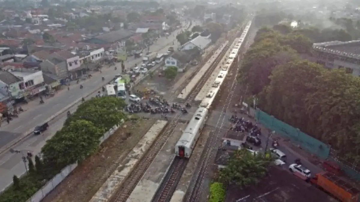 perlintasan kereta