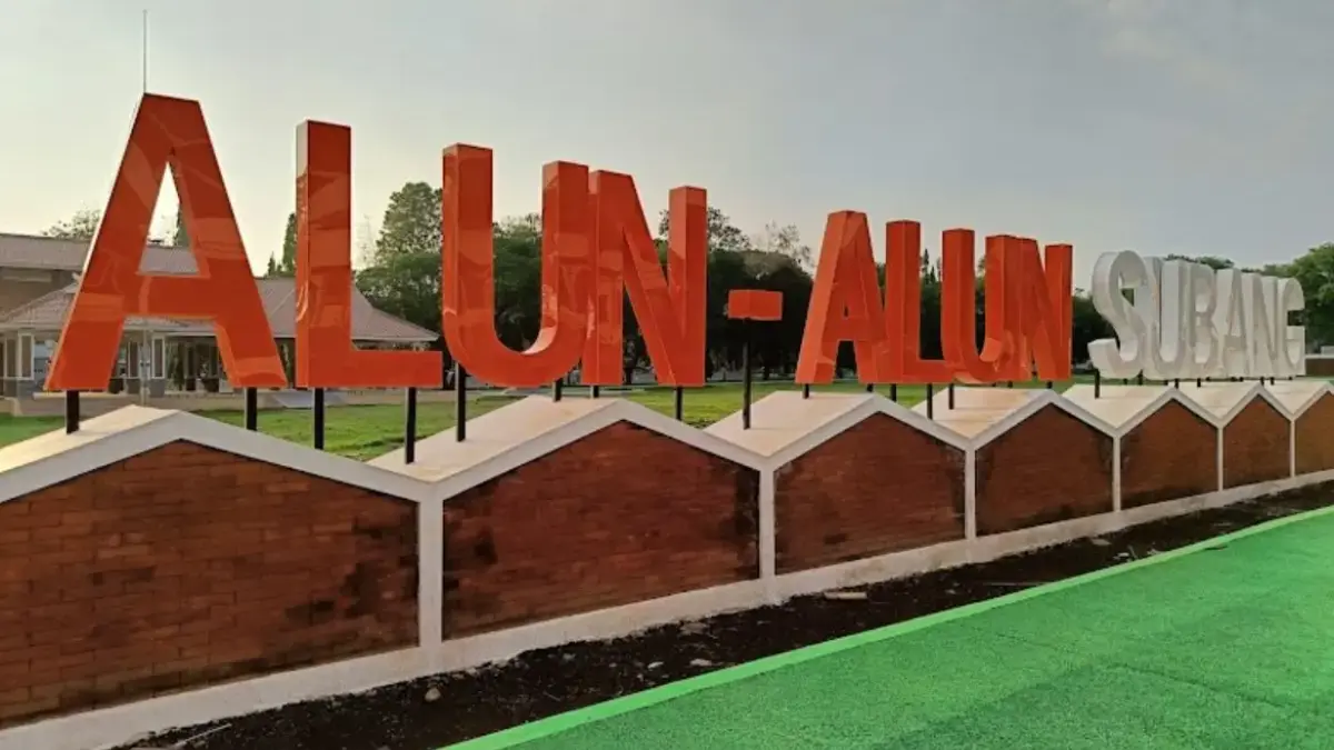Liburan di Alun-alun Subang