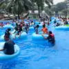 wahana wisata air Go! Wet Waterpark dipadati ribuan pengunjung. Lonjakan wisatawan bahkan disebut mencapai leb