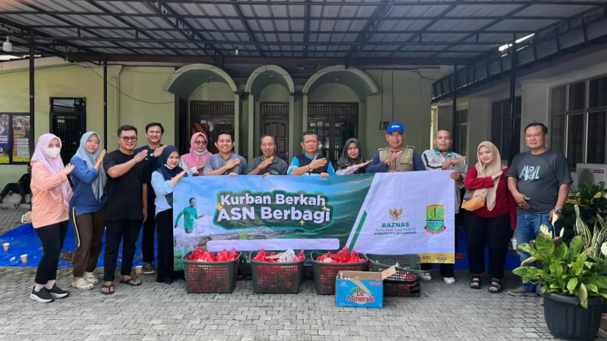 DPPKB Karawang Salurkan Daging Kurban Sasar Ratusan Balita Stunting