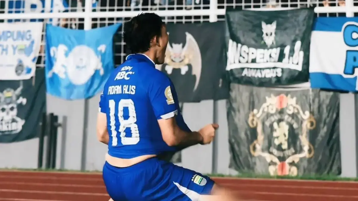 Adam Alis Cetak Dua Gol Bawa Persib Unggul 2-1 atas Persija