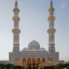 Hari Jumat memiliki kedudukan yang sangat istimewa dalam ajaran Islam