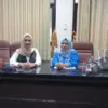 Anggota KPAID Karawang, Eva Nur Fadilah dan Anggota Pansus Raperda KLA DPRD Karawang, Anggi Rostiana Tarmadi