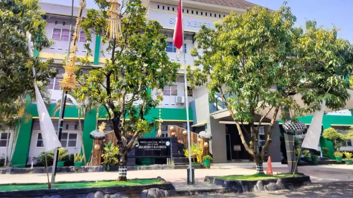 SMAN 5 Karawang Jadi Sorotan, Apa Itu Program MAUNG dan Bagaimana Trik Lulus SPMB?
