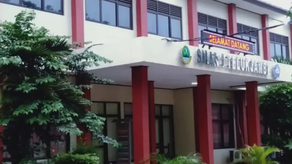 Banyak yang Mau Masuk SMAN 1 Telukjambe, Ternyata Ini Alasannya