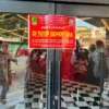 Theatre Night Mart di Jalan Tuparev.