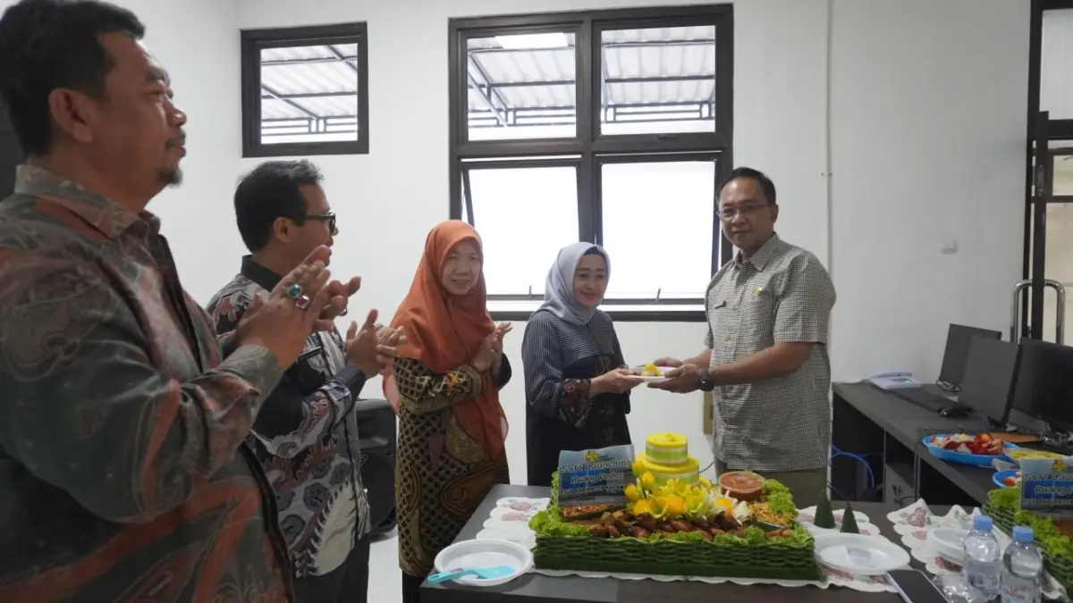 Rayakan HUT ke-74, RSUD Karawang Gelar Doa Bersama dan Soft Launching Ruang Rawat Inap 'PEDES' Rayakan HUT ke-74, RSUD Karawang Gelar Doa Bersama dan Soft Launching Ruang Rawat Inap \'PEDES\'