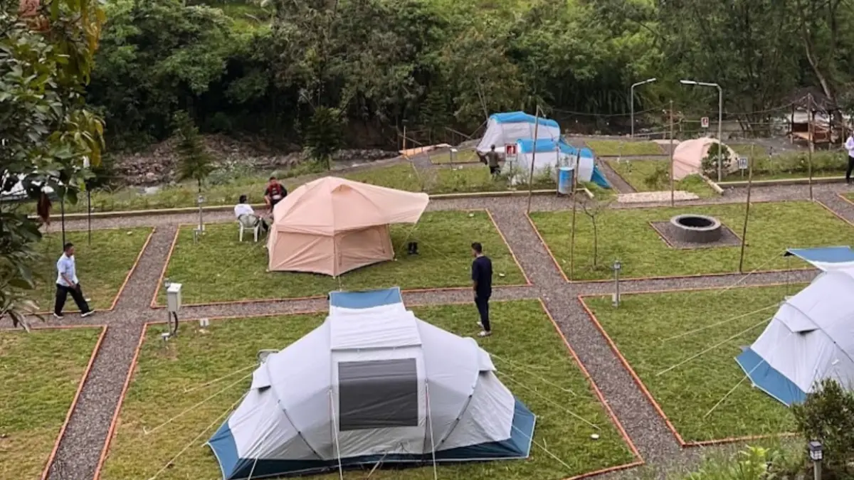 Cari Tempat Liburan Sekolah? Wisata Baru di Bogor Ini Punya Sungai Jernih dan Camping Murah Caringin Riverside Sukamakmur