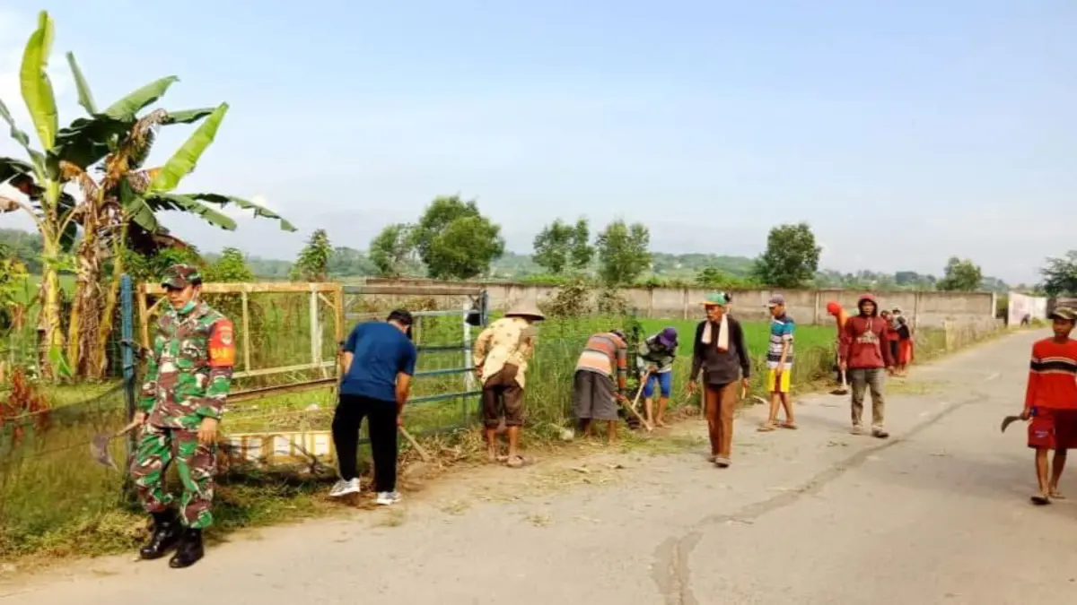 Desa Ridogalih, Kecamatan Cibarusah, wilayah selatan Kabupaten Bekasi yang masih dipenuhi hamparan sawah
