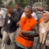 HM Kunang, mengajukan permohonan perubahan status penahanan menjadi tahanan kota