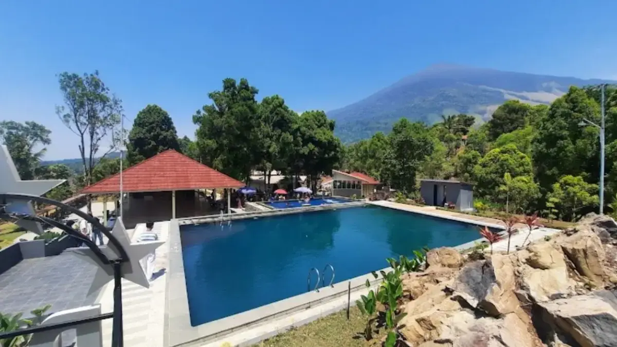 Wisata Murah Cuma Rp15 Ribu Dh Garden Kuningan Punya Kolam Renang dan Nongkrong Pemandangan Gunung Ciremai