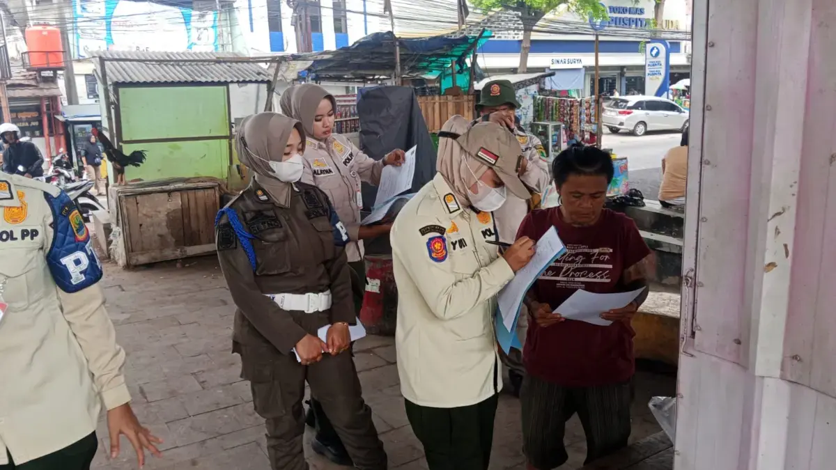 Satpol PP Karawang Penataan Kawasan Cikampek