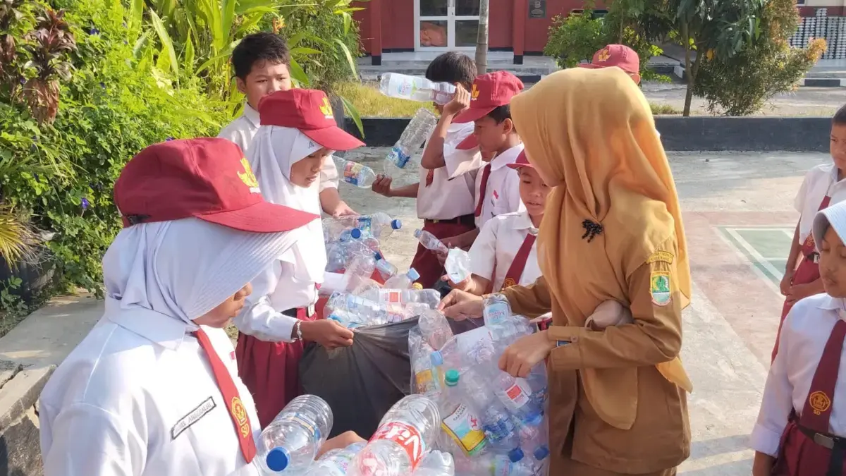 SAJADAH (Sampah Jadi Berkah)