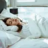 Sudah Tidur 8 Jam Tapi Masih Lelah? Ternyata 7 Kebiasaan Ini Bisa Jadi Penyebabnya