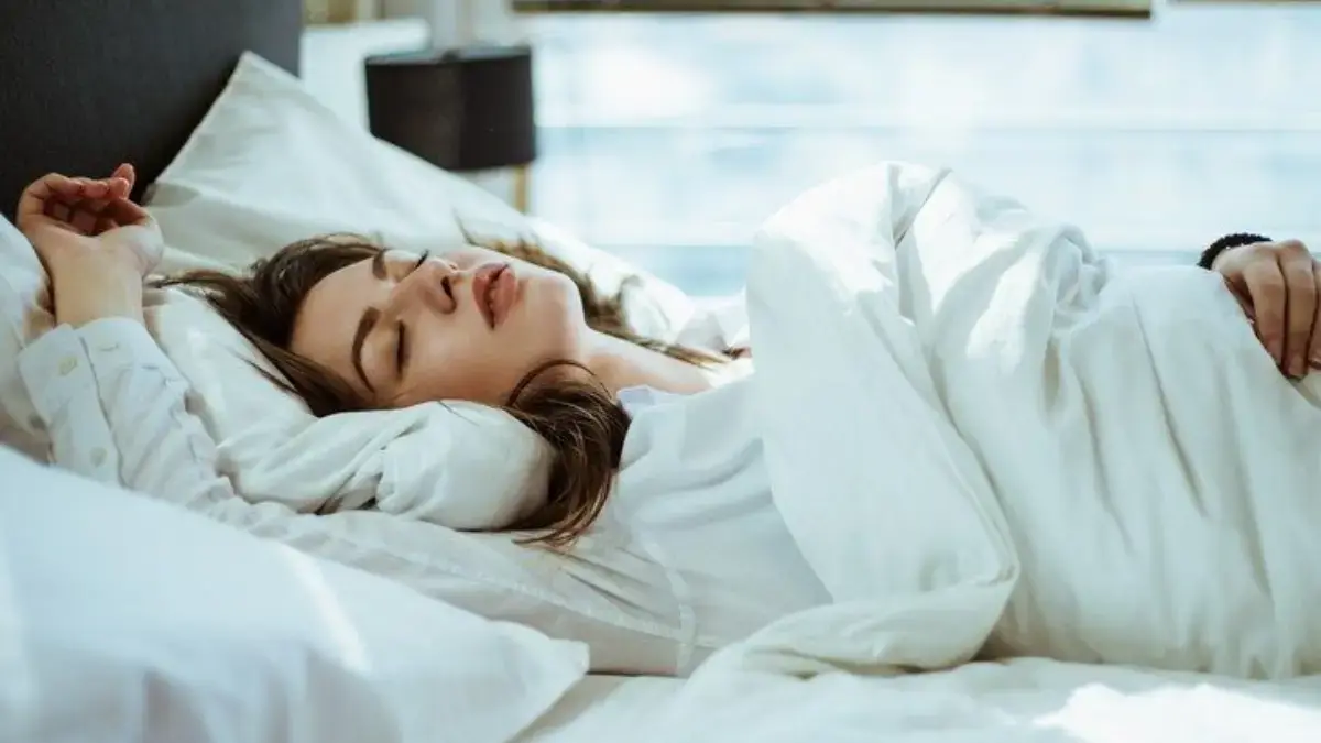 Sudah Tidur 8 Jam Tapi Masih Lelah? Ternyata 7 Kebiasaan Ini Bisa Jadi Penyebabnya