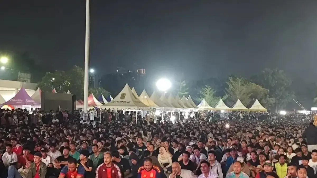 Ditunjuk Bupati, Kadin Karawang Sukses Gelar Nobar Piala Dunia dan Bazar UMKM, Omzet Tembus Rp1,19 Miliar Kadin Karawang