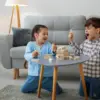 Ilustrasi bermain bersama anak