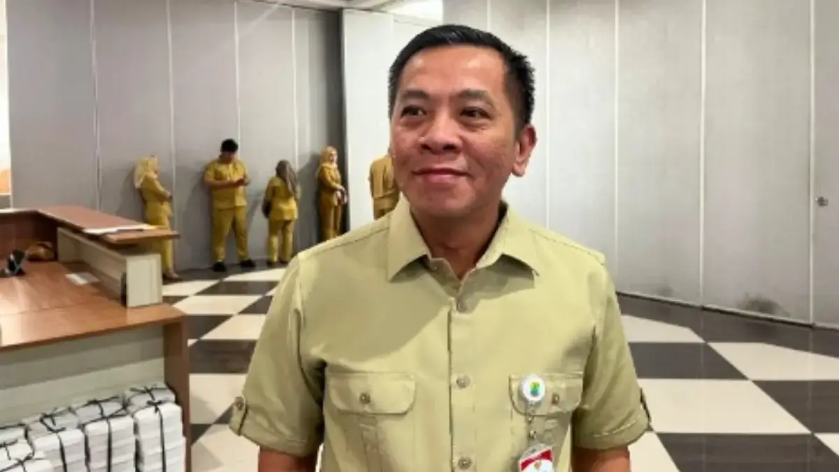TUNTAS, Bupati Aep Pastikan Rekonstruksi Total Jalan Karawang Barat dan Timur Rampung Tahun Ini bupati aep